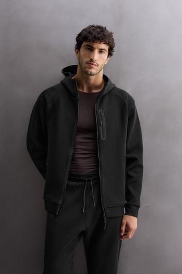 SUDADERA TÉCNICA CREMALLERA CAPUCHA - Negro de Zara