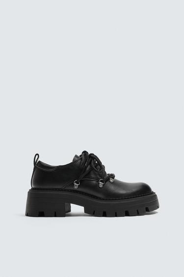 ZAPATO VOLUMEN MULTICORDONES - Negro de Zara