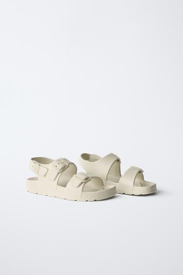 SANDALES GOMMÉES À BOUCLES - Blanc écru de Zara - Image 1