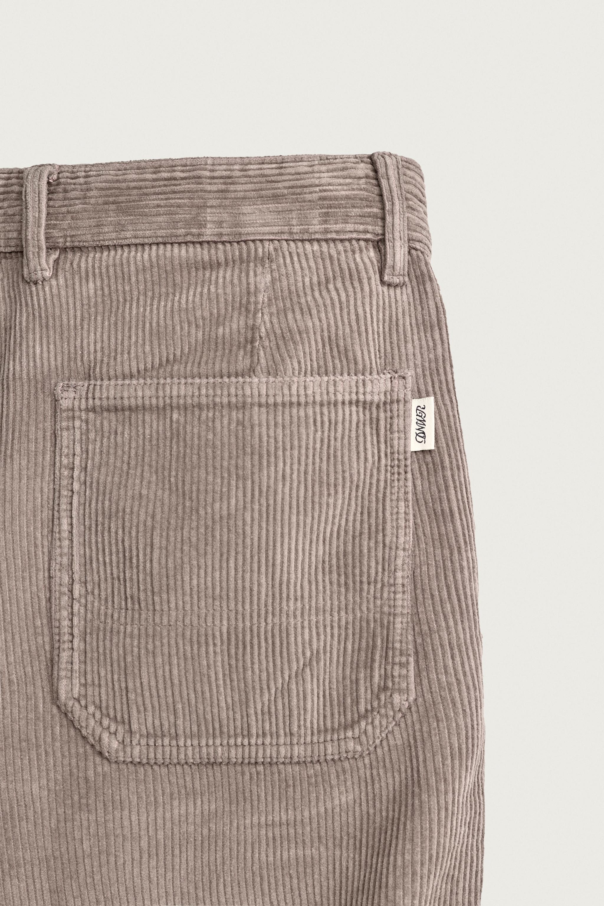 PANTALON COUPE CAROTTE EN VELOURS CÔTELÉ DÉLAVÉ