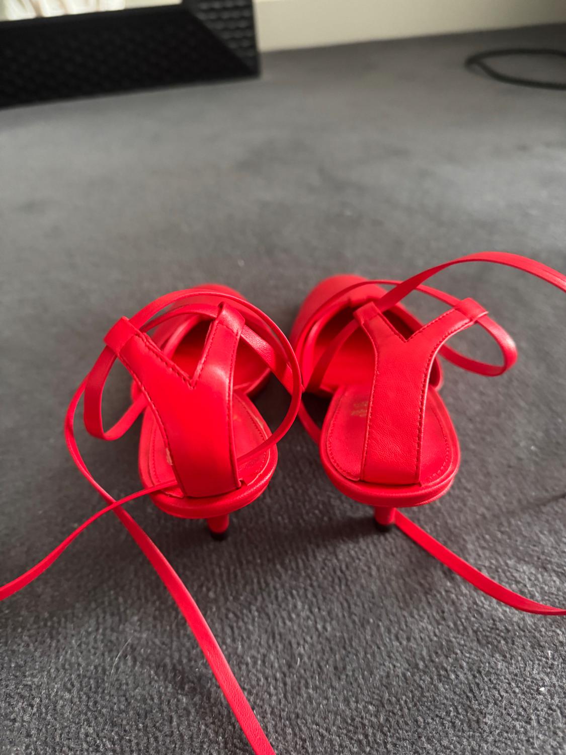 LEATHER HEELS WITH STRAPS WILLY CHAVARRIA X ZARA - Image 2