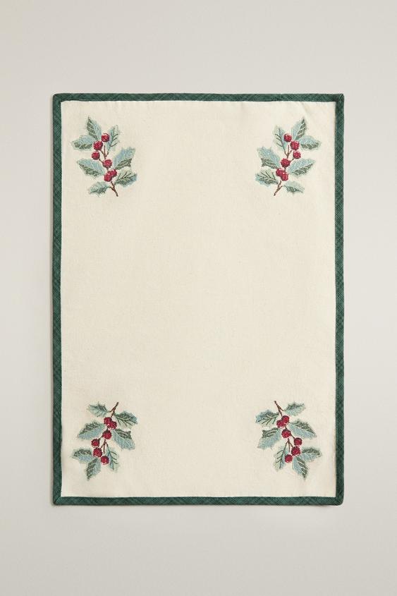 Zara EMBROIDERED CHRISTMAS PLACEMAT - Green - Image 0