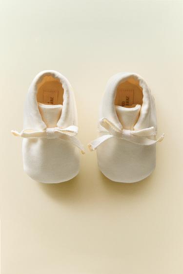 BABYSCHUHE AUS STOFF STIEFELN - Hellbeige von Zara