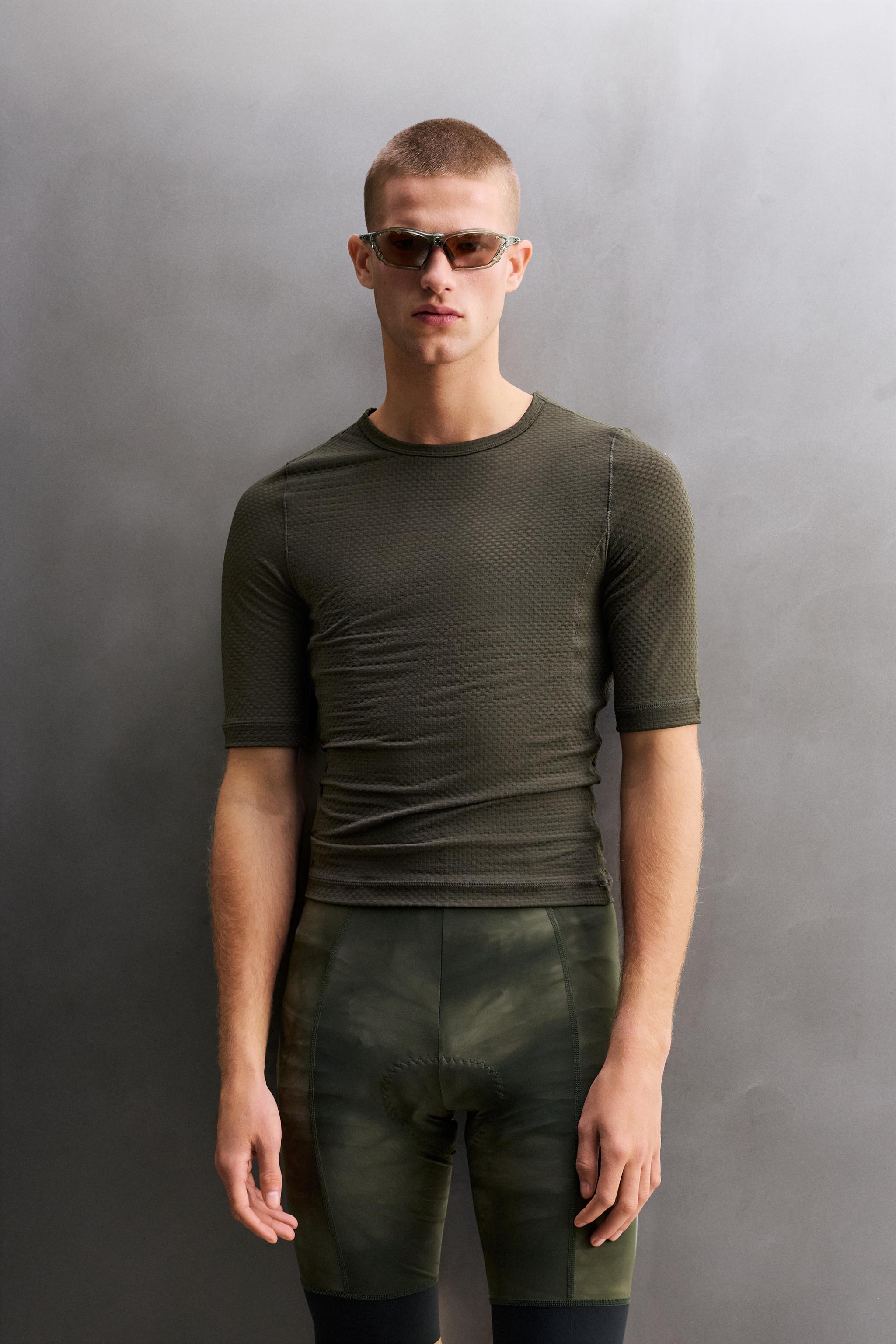 GRAVEL BASE LAYER T-SHIRT — Brown / Taupe