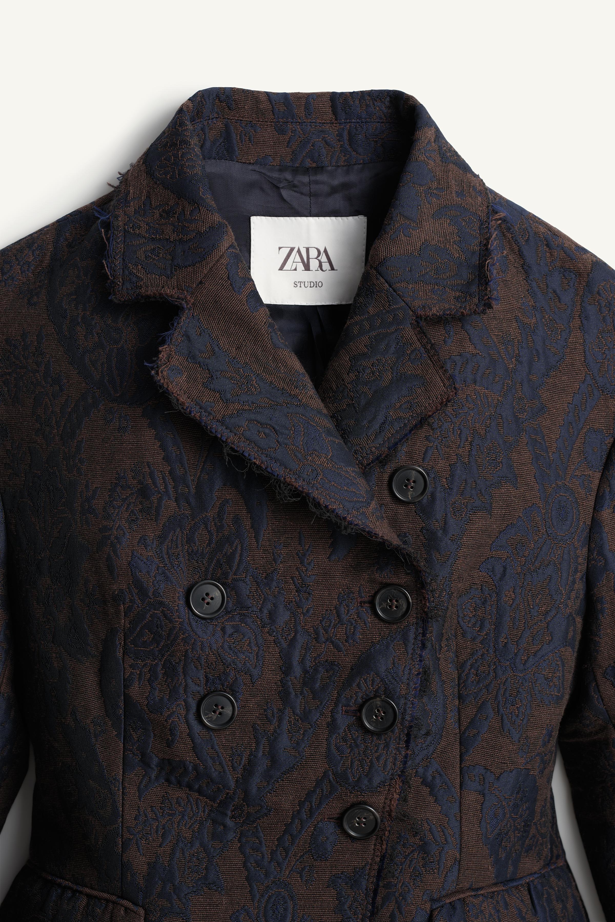 LIMITED EDITION CROPPED JACQUARD BLAZER
