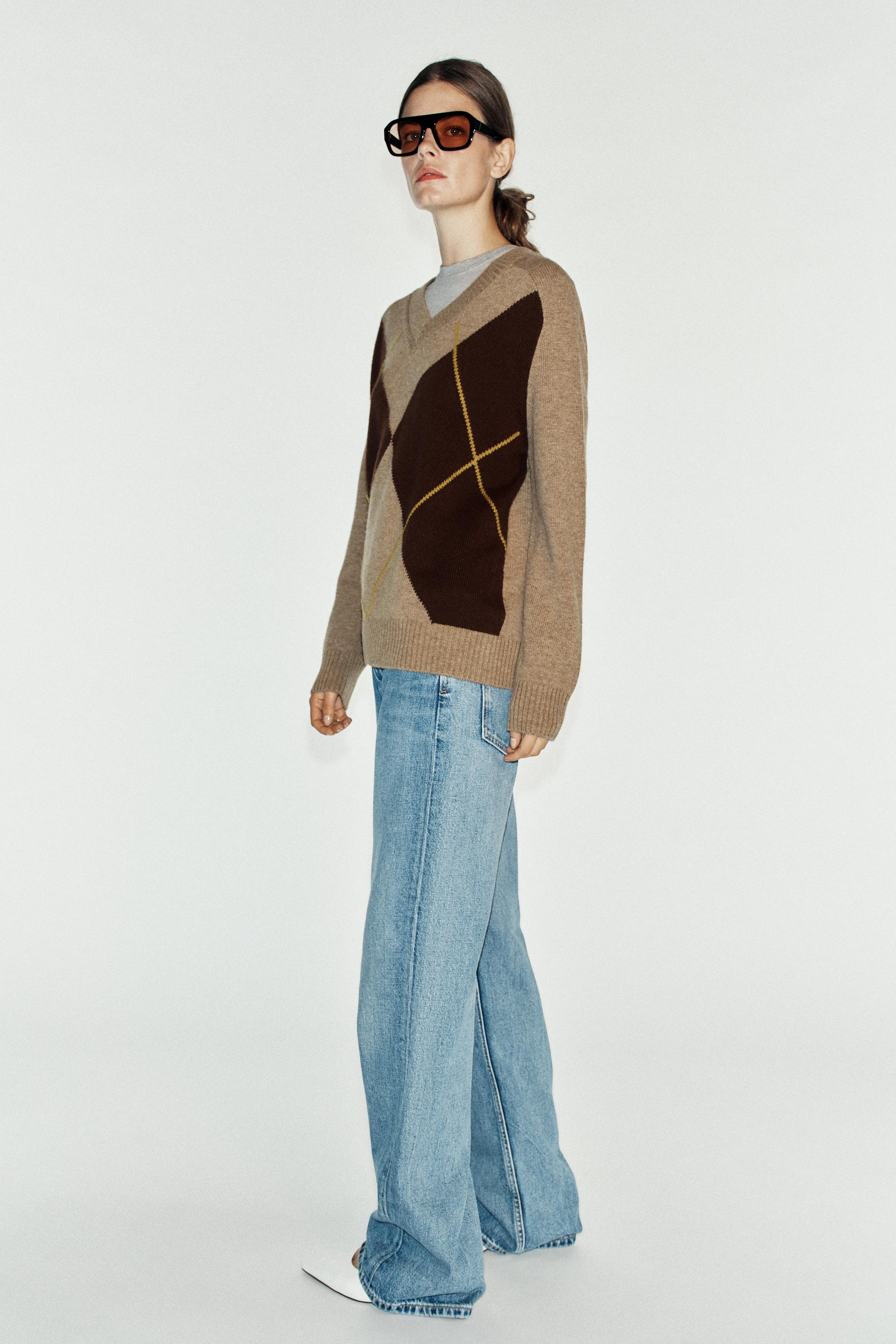 ARGYLE KNIT SWEATER — Mid-camel