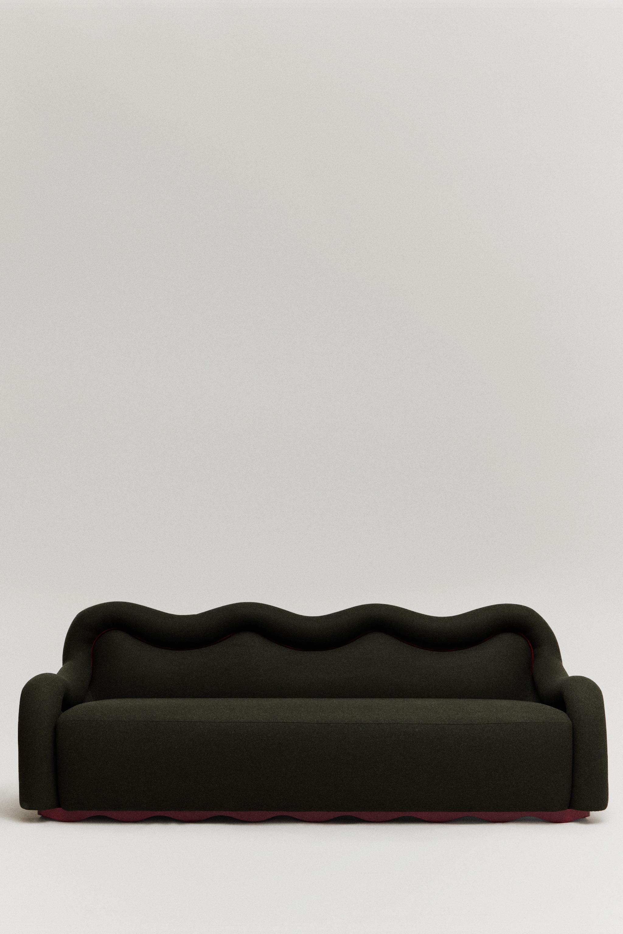 THE BRETONITA SOFA