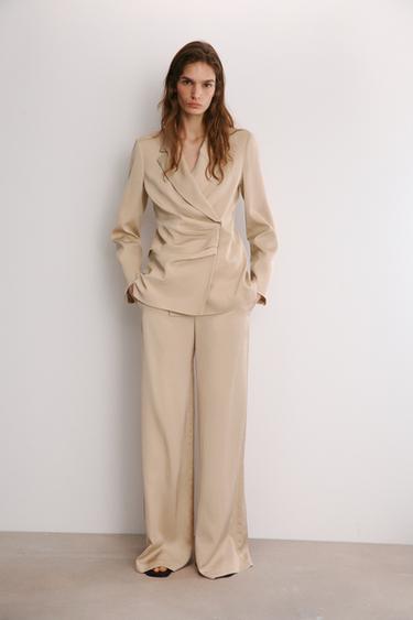 PLEATED DOUBLE-BREASTED BLAZER - Ecru by Zara