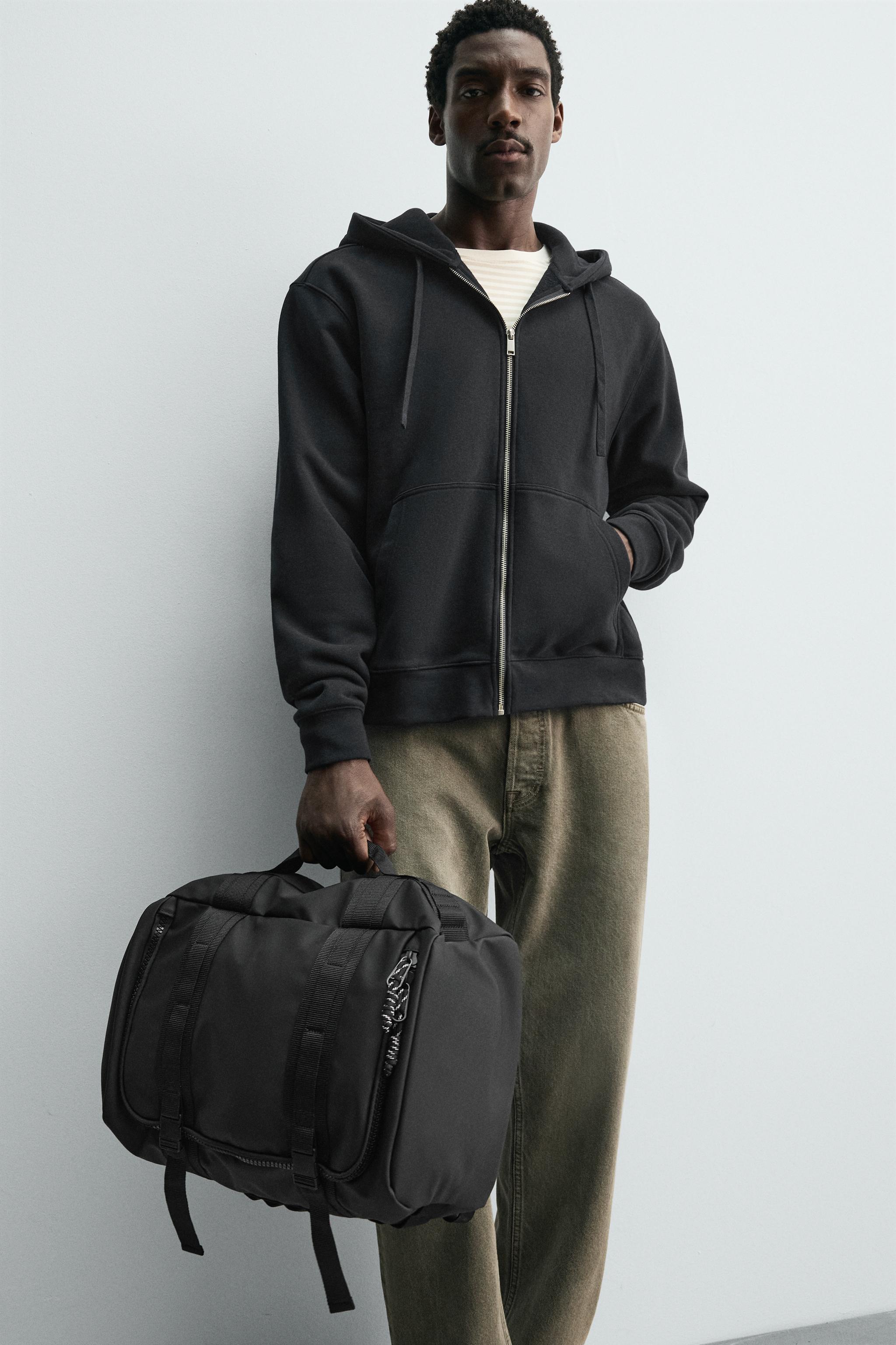 TECHNICAL TRAVEL BACKPACK