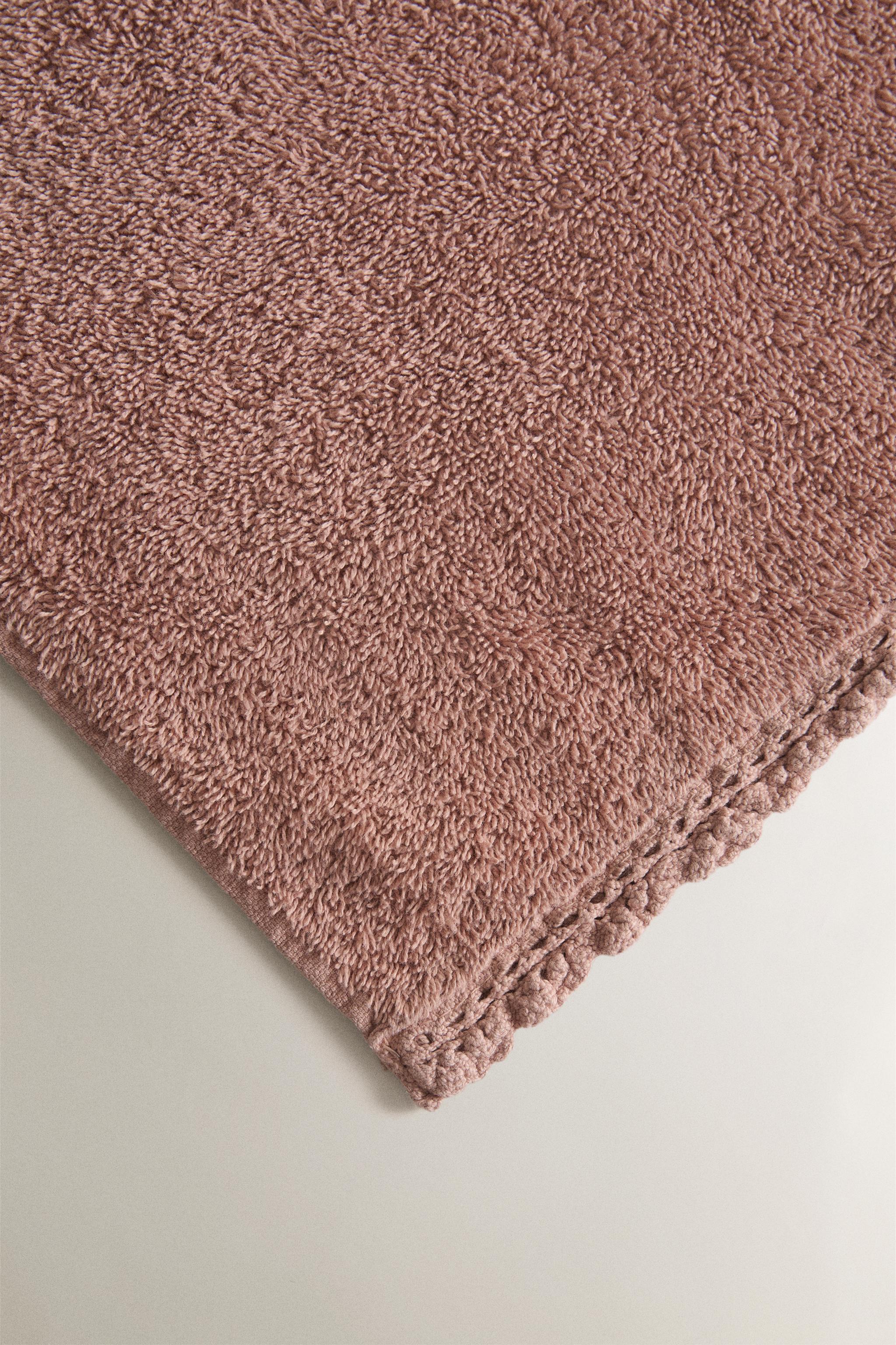 CROCHET-EDGE GUEST TOWELS (PACK OF 2)