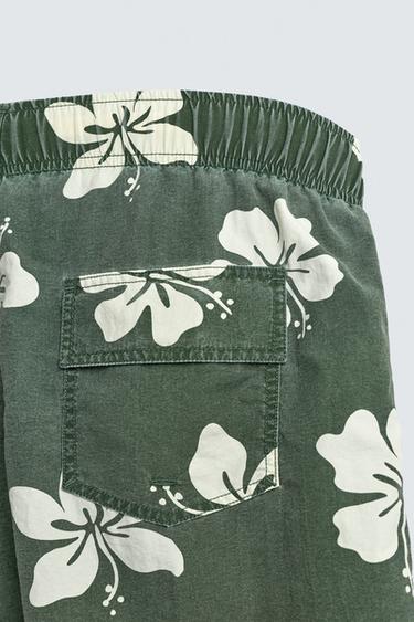 SHORT DE BAIN À IMPRIMÉ HIBISCUS - Vert billard de Zara - Image 3