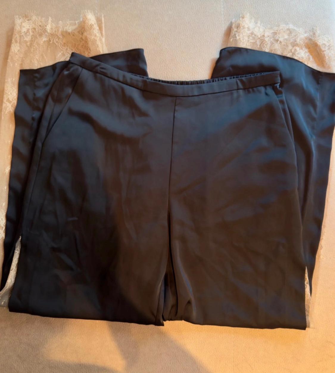 SATIN TROUSERS WITH LACE VENTS - Image 7