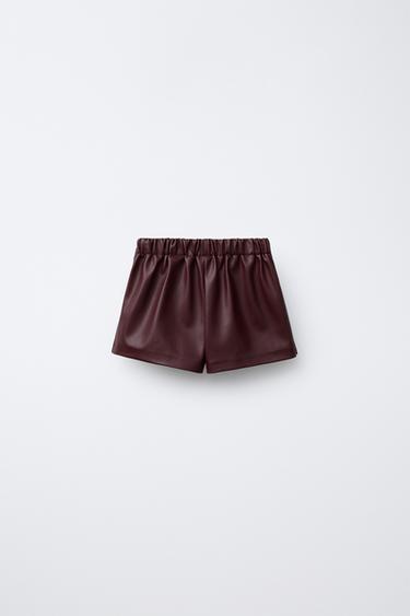 JUPE-SHORT EN MATIÈRE SYNTHÉTIQUE AVEC PLIS PLATS - Bordeaux de Zara - Image 1