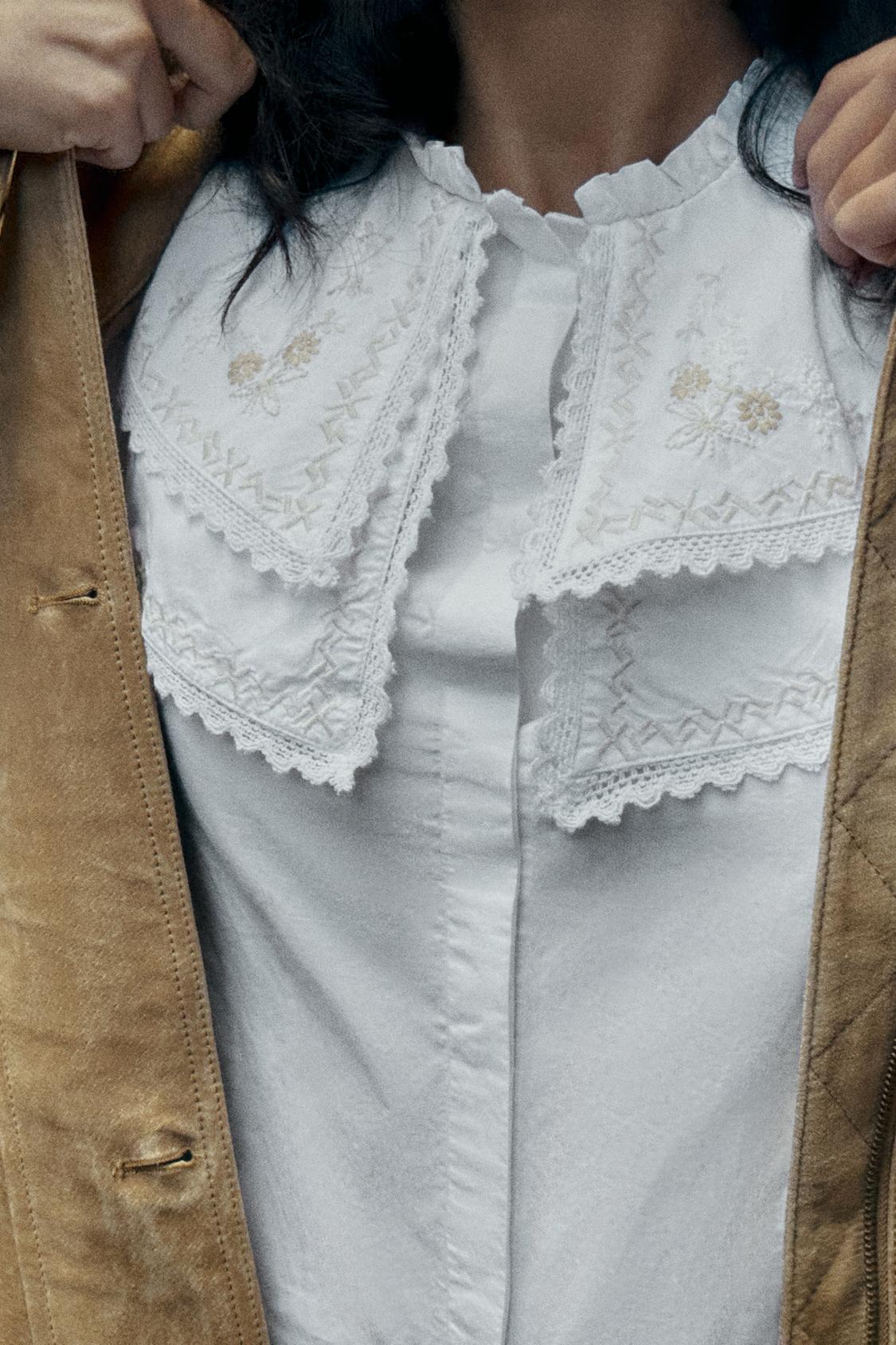 EMBROIDERED PETER PAN COLLAR POPLIN SHIRT