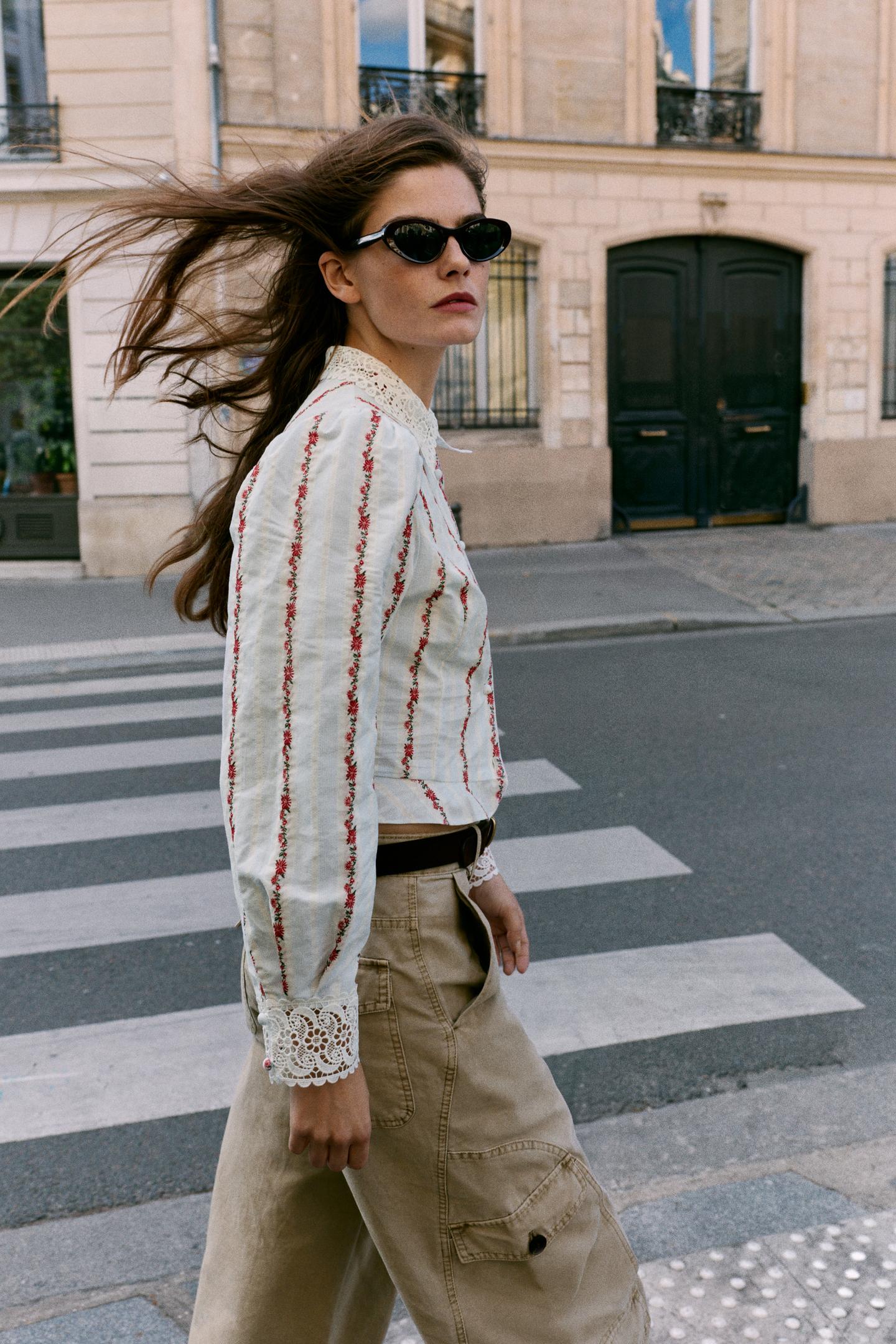 Женская блузка Zara Guipure Printed Blouse, цвет: Синий / Белый — фото 3