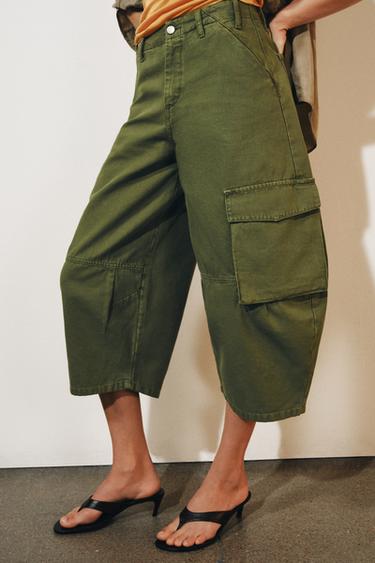 Zara ZW COLLECTION MID-RISE CARGO CAPRI JEANS - Khaki