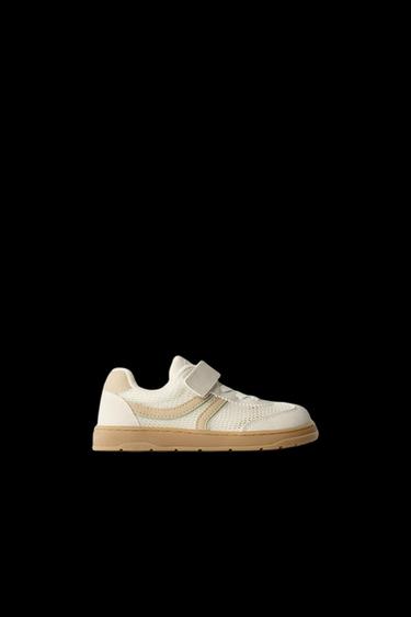 BAMBA BAREFOOT REJILLA - Beige claro de Zara