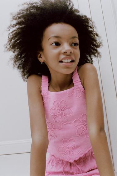 Zara VEZENA CVETNA BLUZA – mid-ružičasta