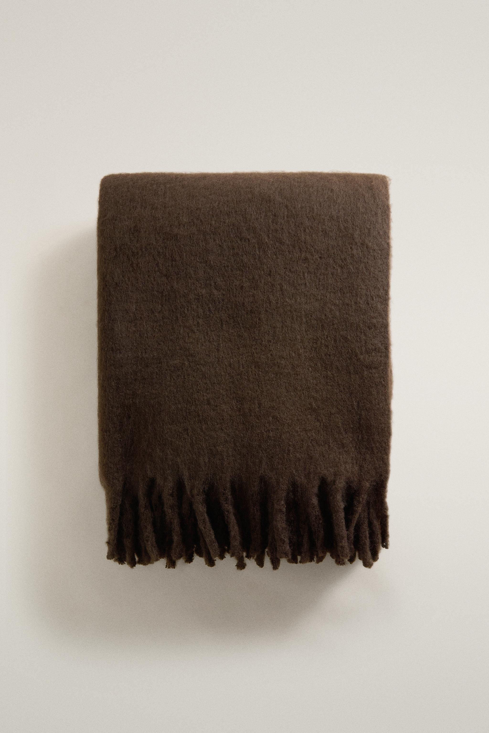 MOHAIR EFFECT BLANKET