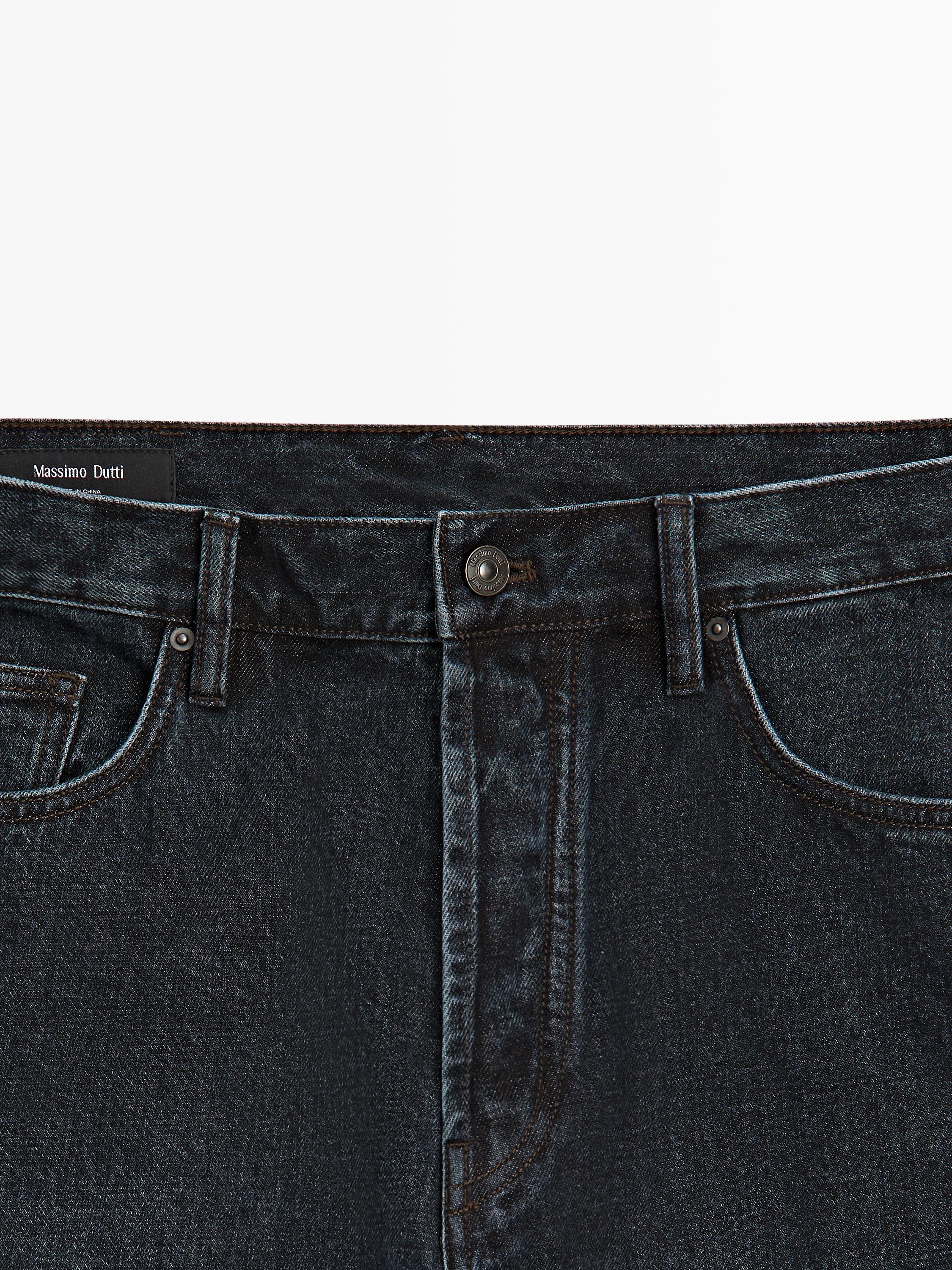 Straight-leg jeans
