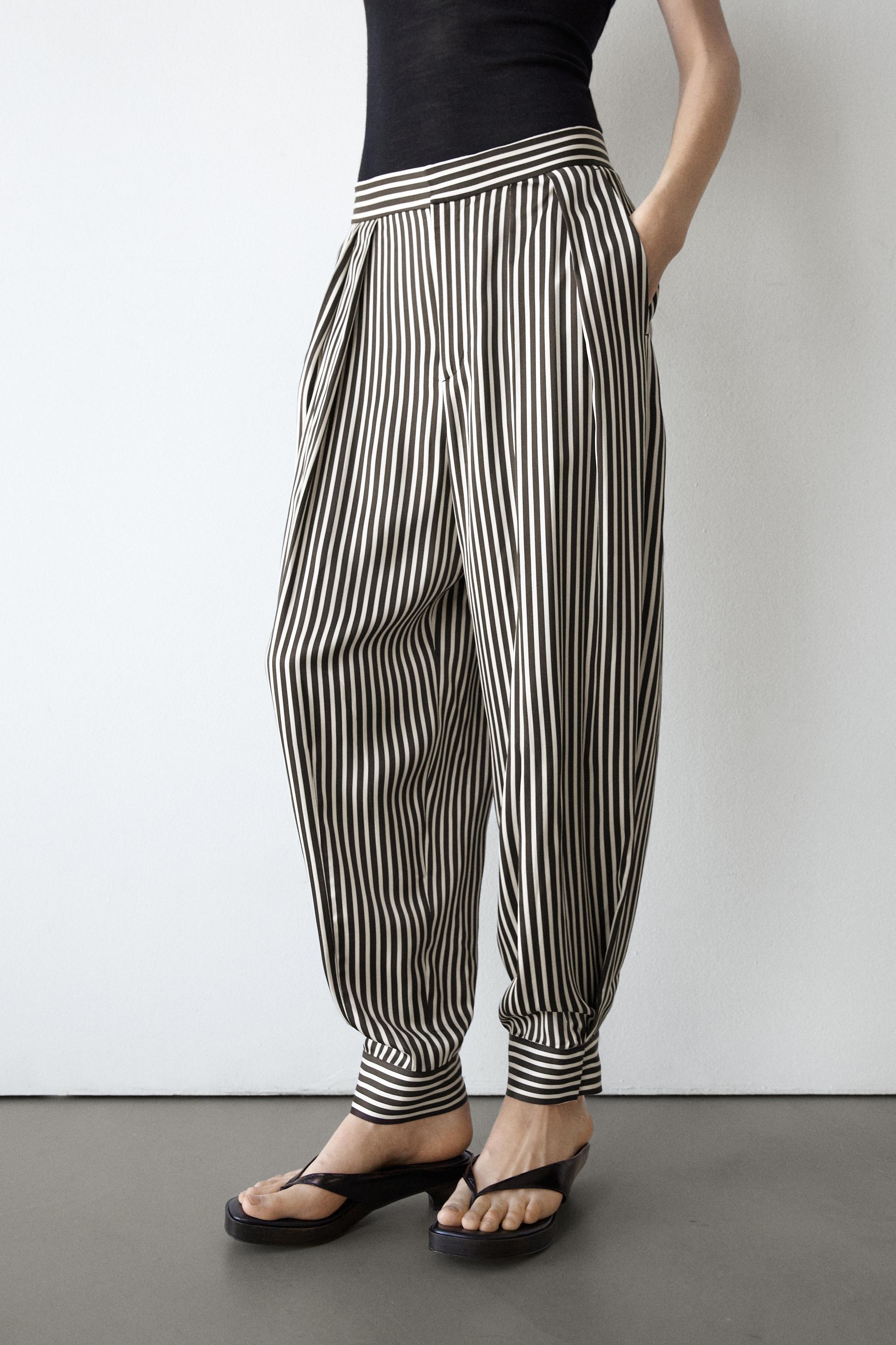 Striped draped pants with darts — White / Navy
