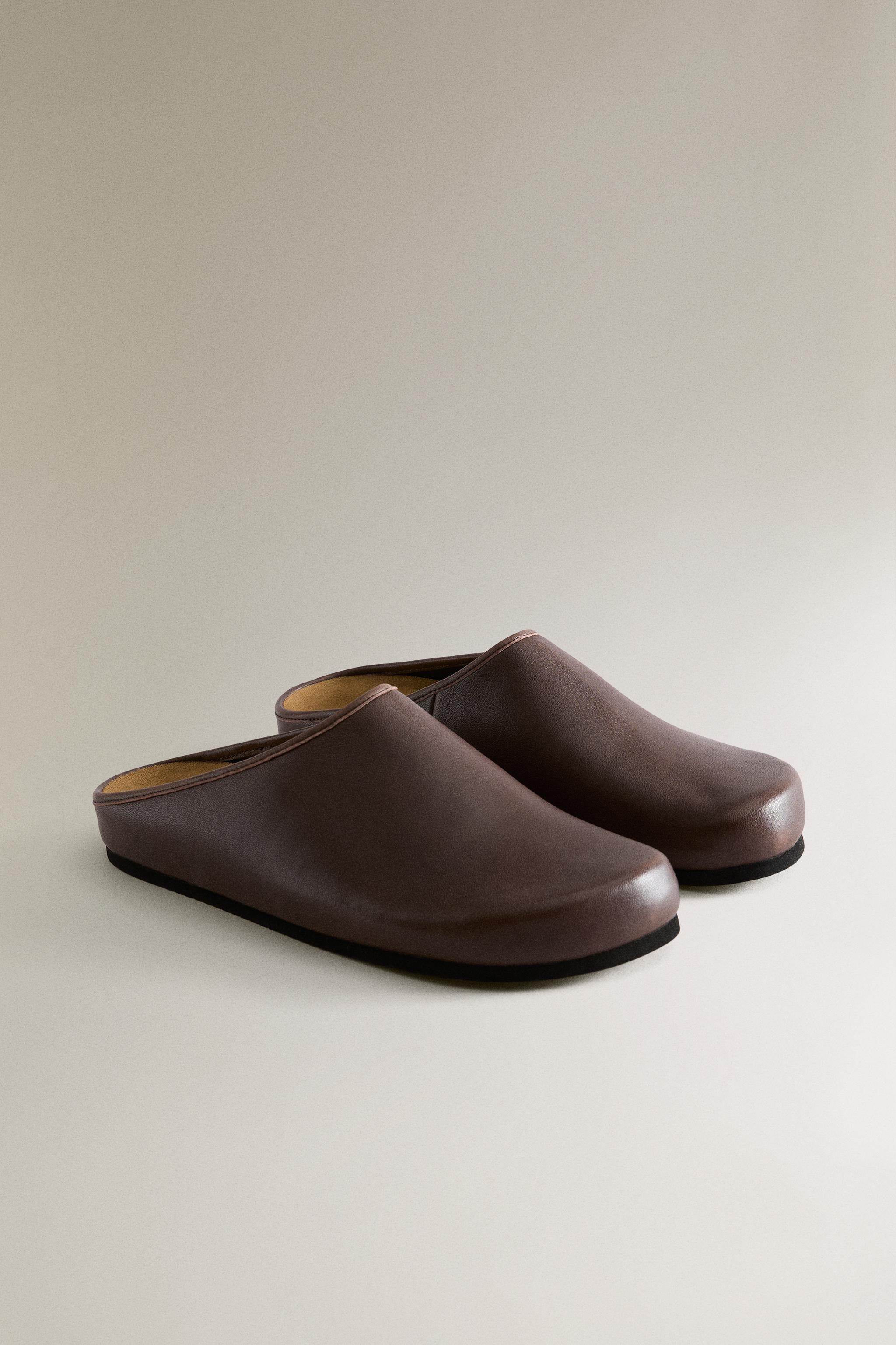 MINIMALIST LEATHER CLOGS