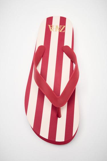 SANDALIA ESTAMPADO RAYAS - Rojo de Zara