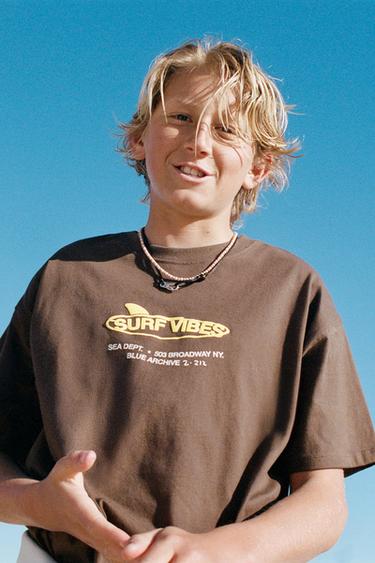 Zaras T-SHIRT MED RELIEF SURF VIBES - Brun