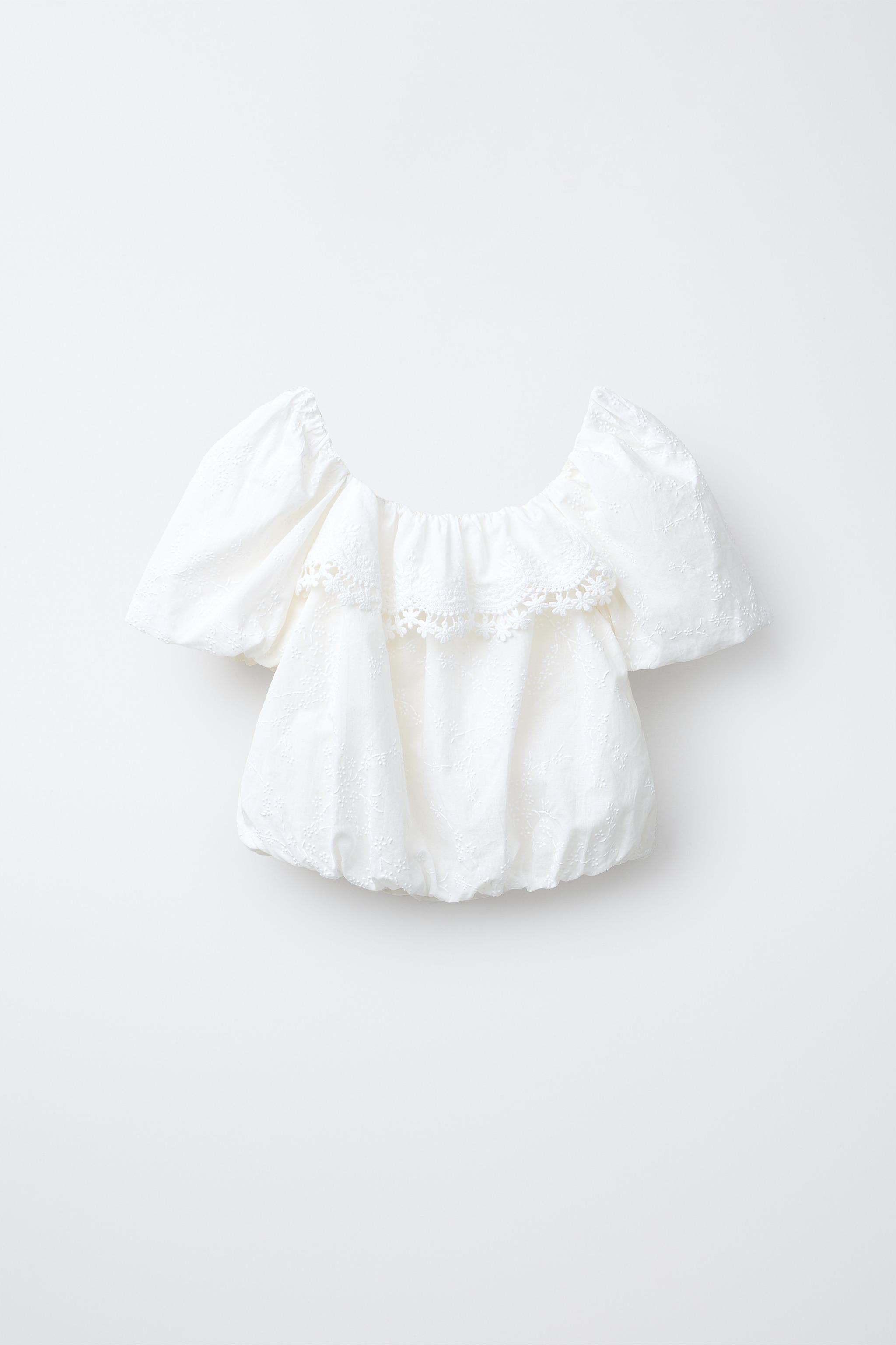 EMBROIDERED BALLOON TOP