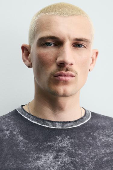 T-SHIRT EN MAILLE À IMPRIMÉ DÉLAVÉ - Bleu délavé de Zara - Image 5