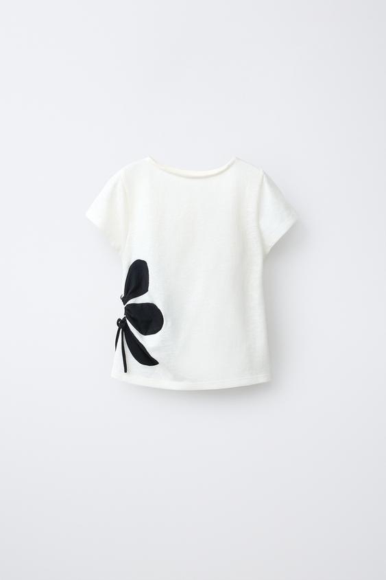 CAMISETA CUT OUT FLOR - Crudo de Zara - Imagen 0
