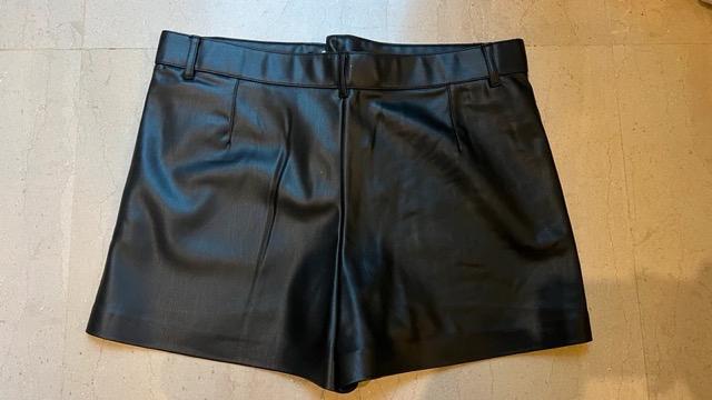FAUX LEATHER SHORTS - Image 2