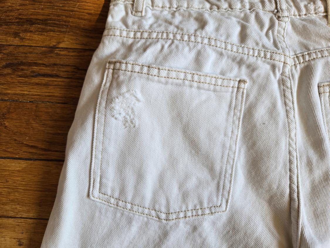 ZARA BOYS RIPPED SHORTS RELAXED FIT - Image 6