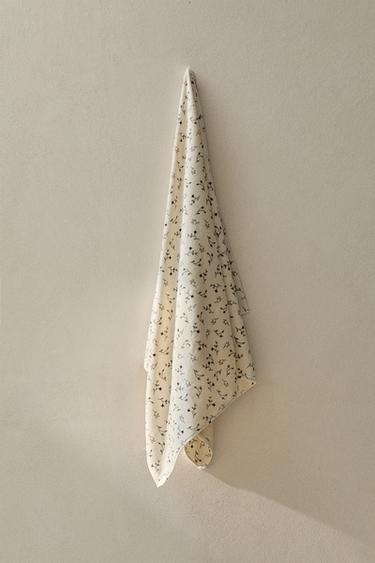 TOALLA BAÑO FLORES - Multicolor de Zara