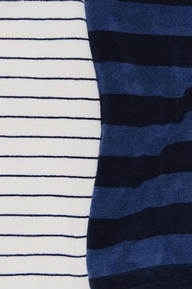 BEACH TOWEL WITH CONTRAST STRIPES - Blues by Zara