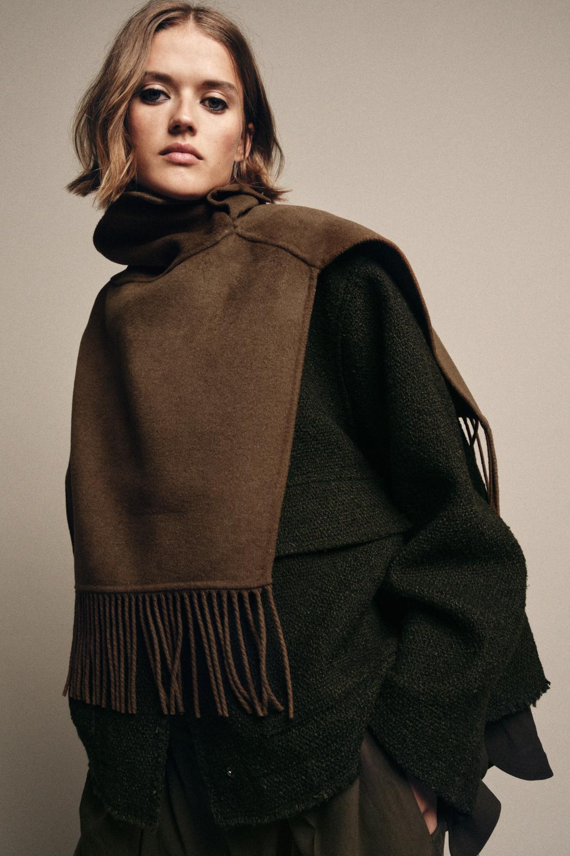 FRINGED WOOL SHORT CAPE