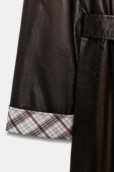 TRENCH LONG CIRÉ À CARREAUX - Marron foncé de Zara - Image 7