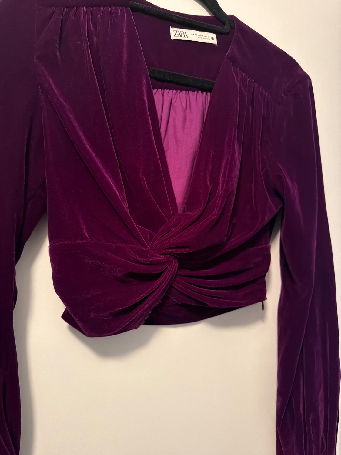 CROPPED VELVET TOP WITH KNOT - Image 2