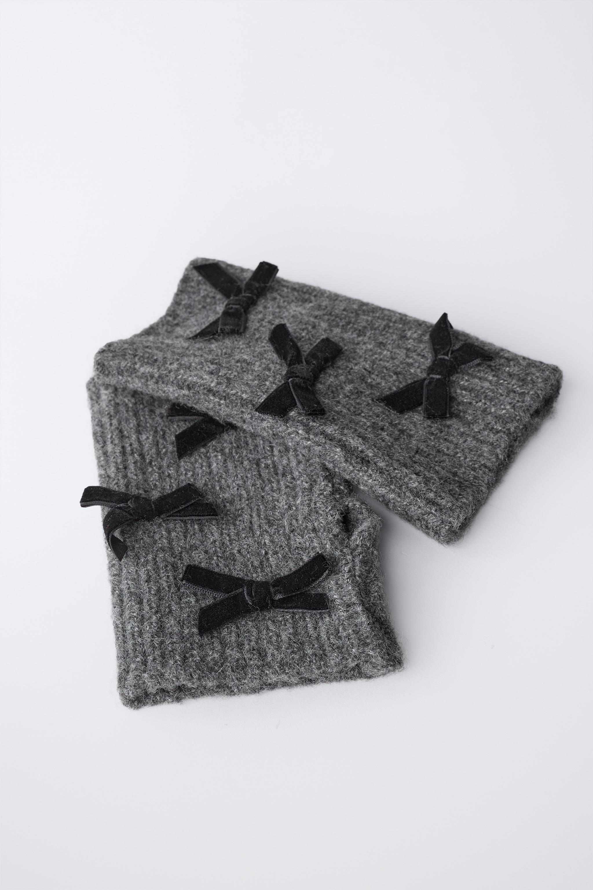 KNIT MITTEN GLOVES WITH VELVET BOWS