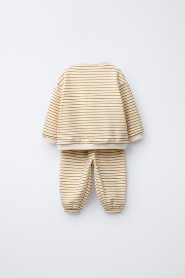 ENSEMBLE SWEAT-SHIRT ET PANTALON JOGGER À RAYURES - Ocre de Zara - Image 1