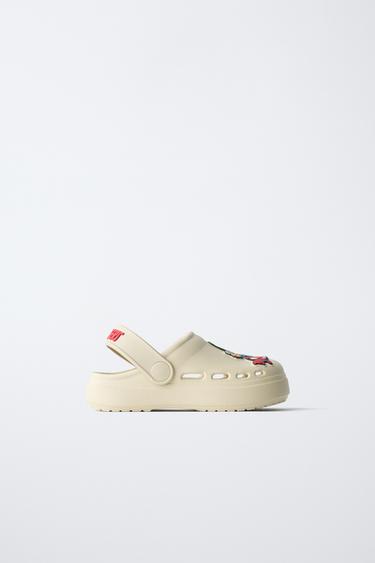 ZUECO AVENGERS © MARVEL - Blanco Crudo de Zara