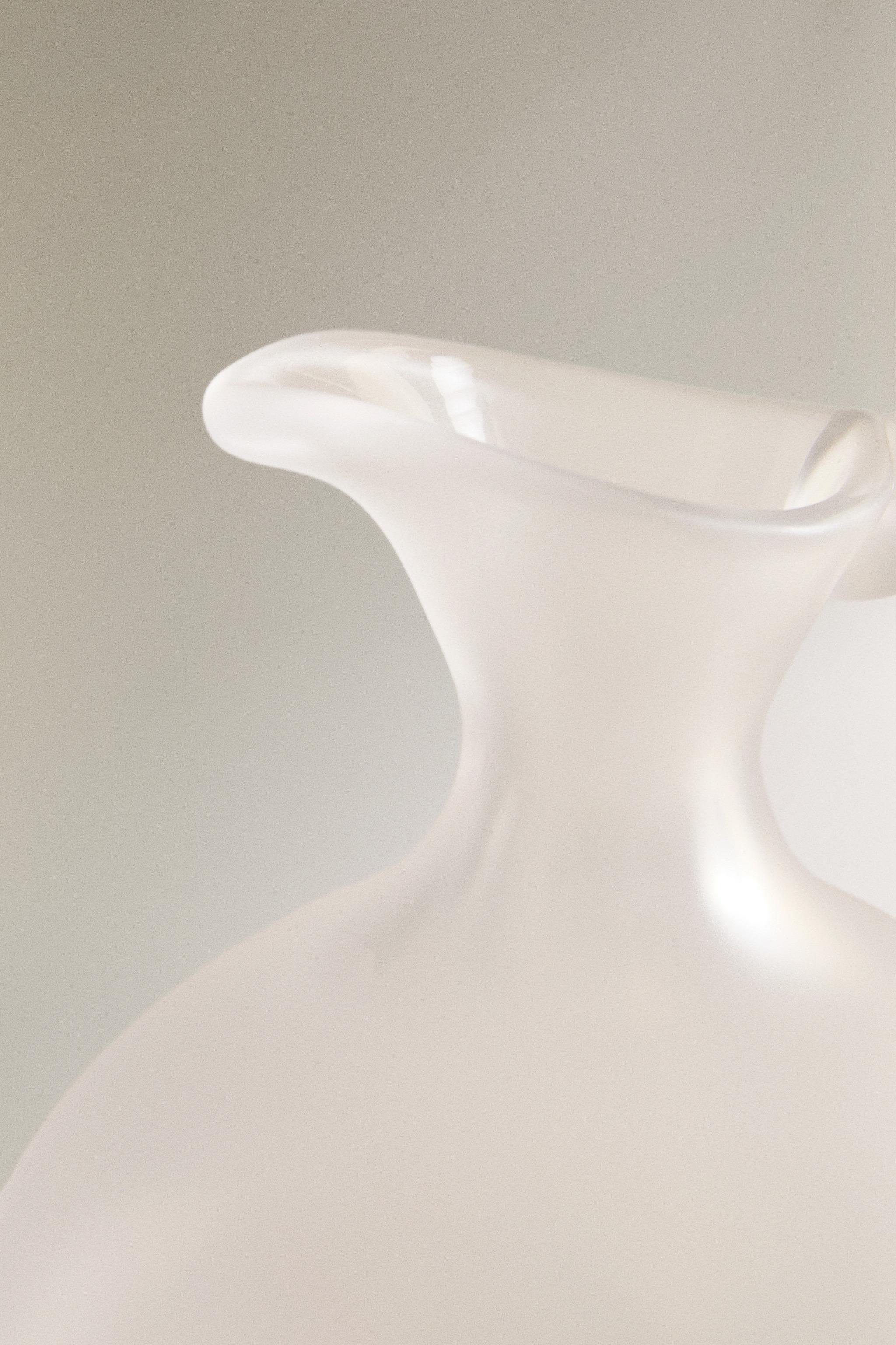 PICHET EN VERRE SATINÉ I COLIN KING