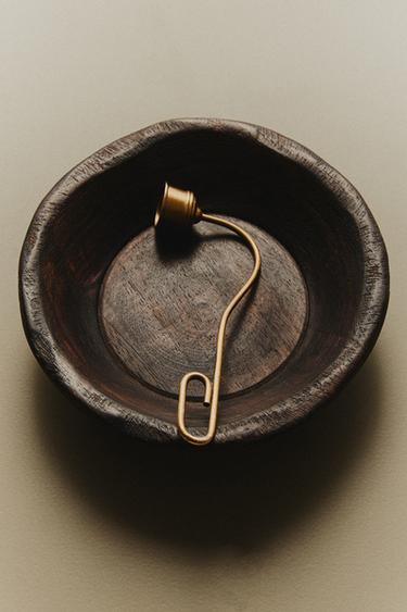 CANDLE SNUFFER WITH HANDLE - Golden by Zara