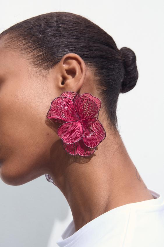 CONTRAST TRIM FLOWER EARRINGS Fuchsia ZARA South Africa