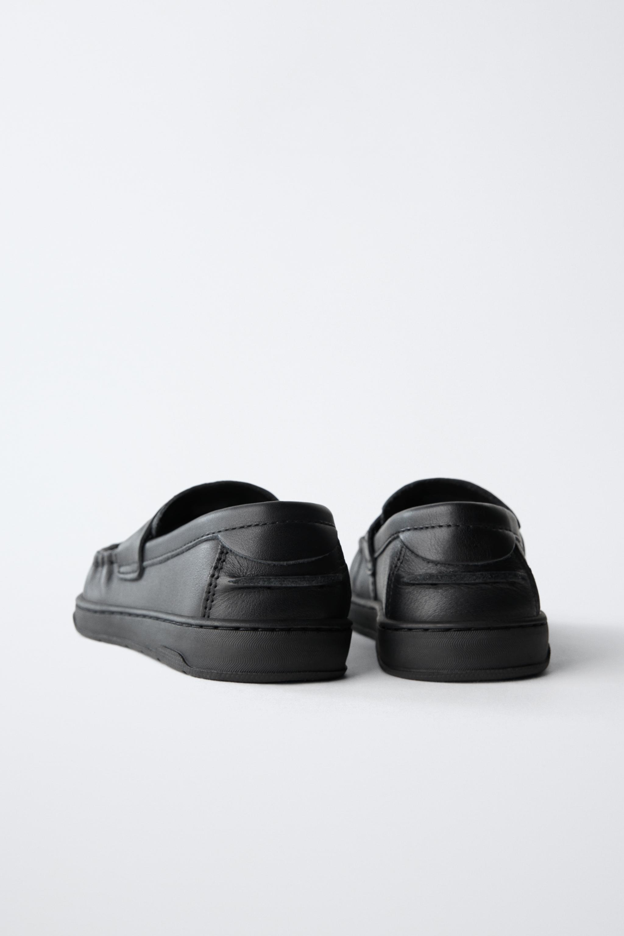 BAREFOOT LEATHER LOAFERS