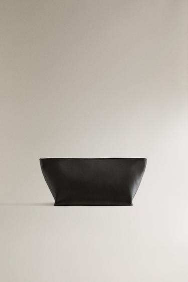 NECESSAIRE AUS LEDER - Schokoladenbraun von Zara