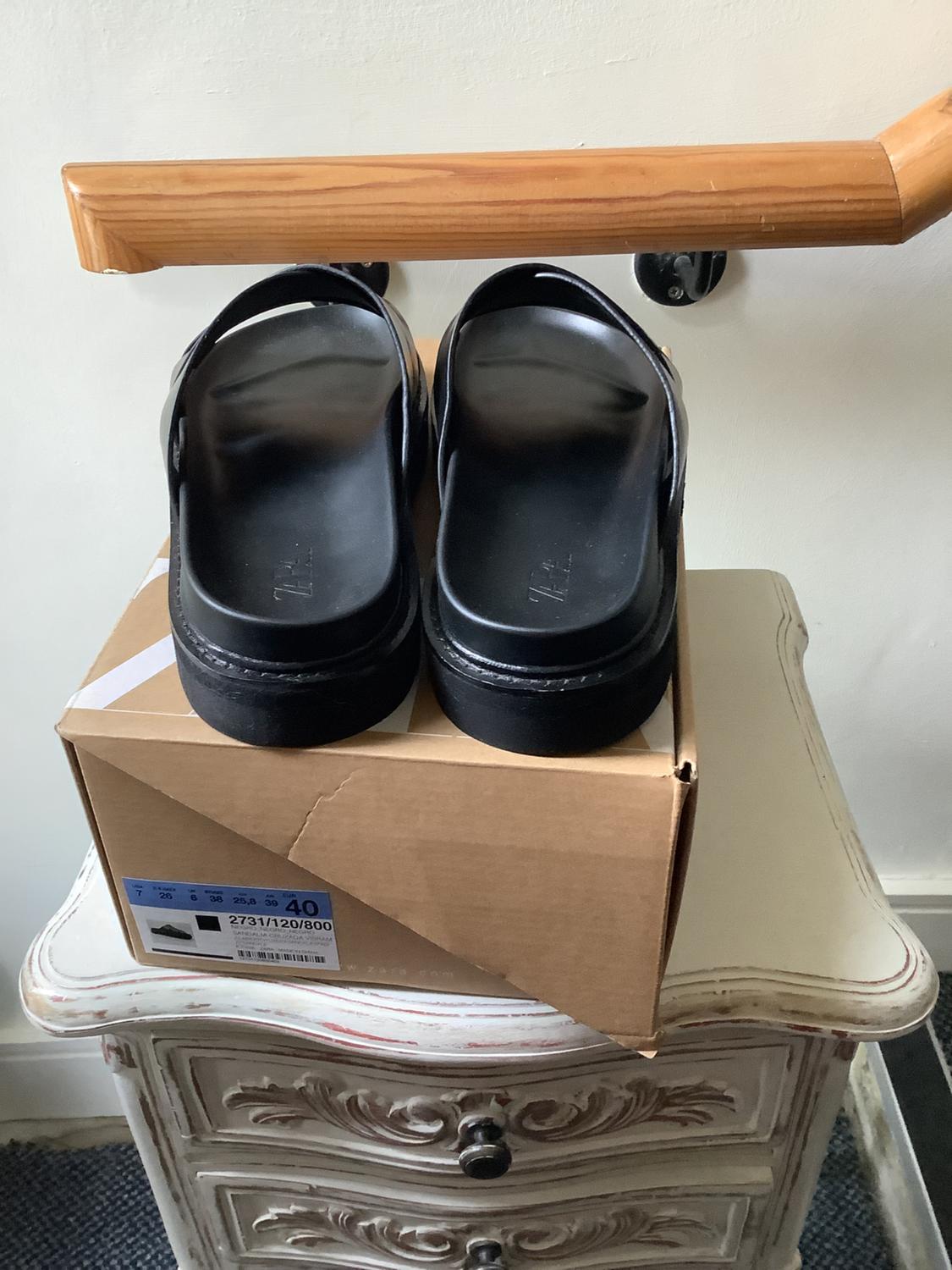 VIBRAM® LEATHER SANDALS WITH TRACK SOLE - Image 2