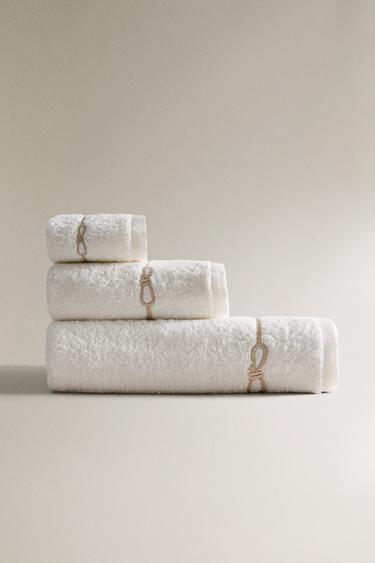 EMBROIDERED BOW BATH TOWEL - Golden by Zara - Image 0