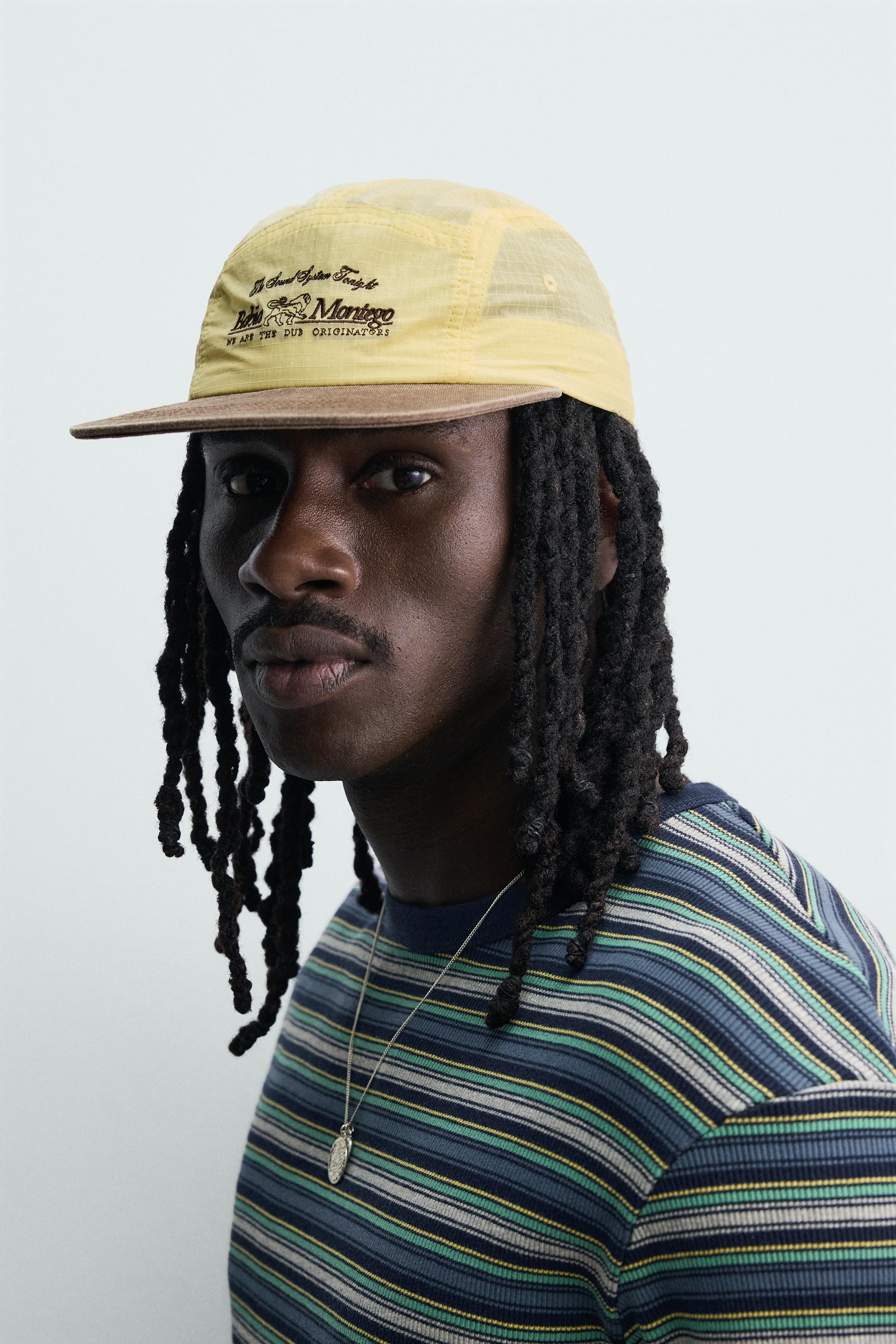 CONTRAST EMBROIDERED FLAT VISOR CAP