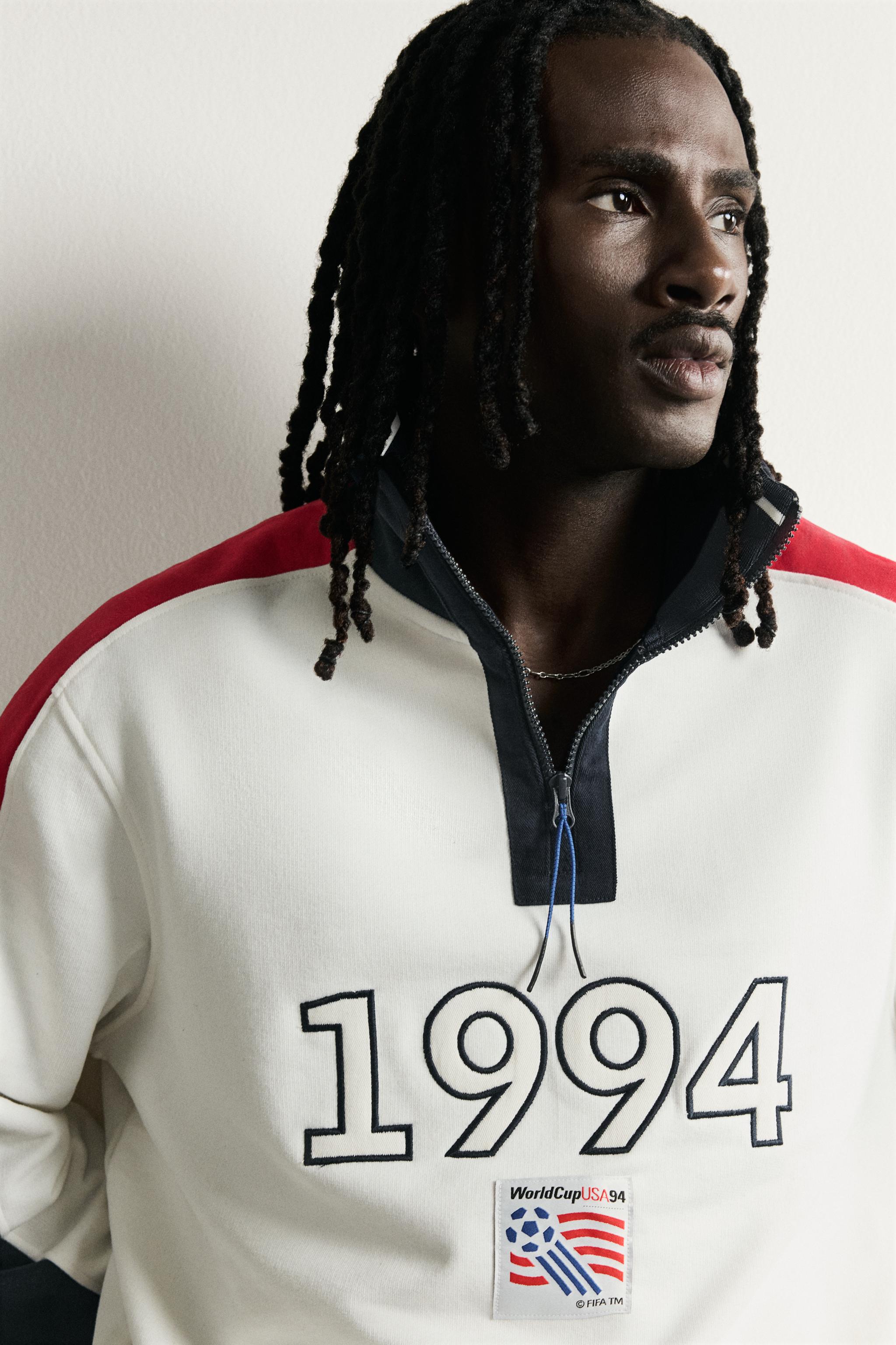 Zara ABD 94 FIFA DÜNYA KUPASI™ FIFA CLASSICS FERMUARLI YAKA SWEATSHIRT görsel 5